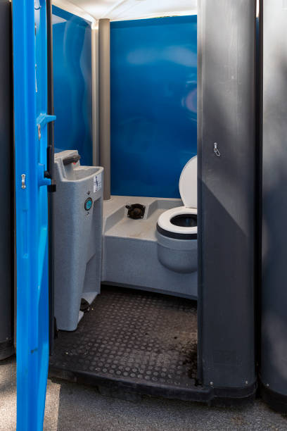 Portable Toilet Options We Offer in Craigsville, WV